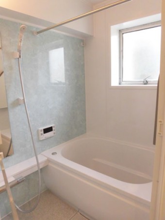 賃貸物件を明るくナチュラルに全面リフォーム